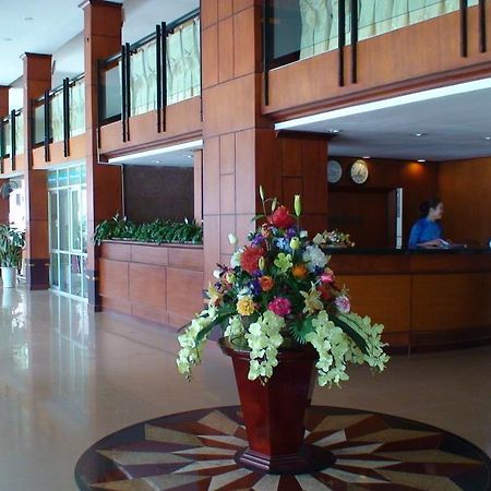 Huu Nghi Hotel Vinh Eksteriør billede